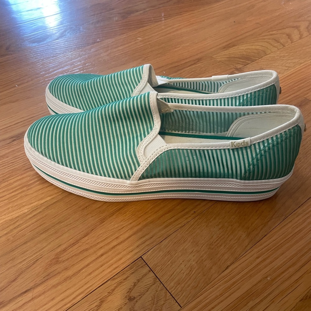 Size 7.5 Keds Sneakers